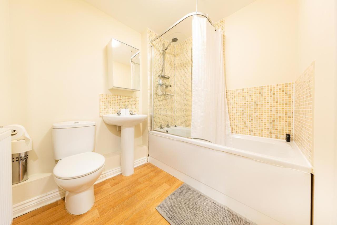 2 Bed 2 Bathroom Apartment Free Parking ブリストル エクステリア 写真