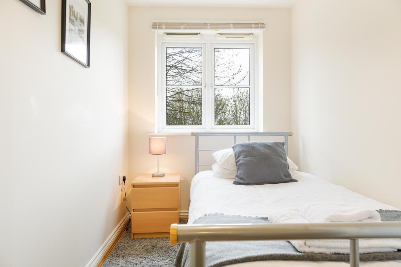 2 Bed 2 Bathroom Apartment Free Parking ブリストル エクステリア 写真